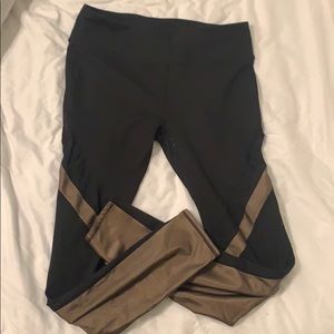 Black and gold mesh legging